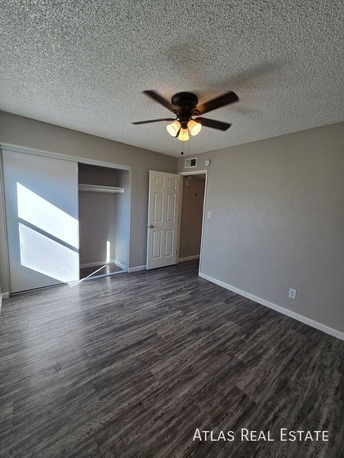 465 W Ivyglen St #216 - Photo 6 of 7