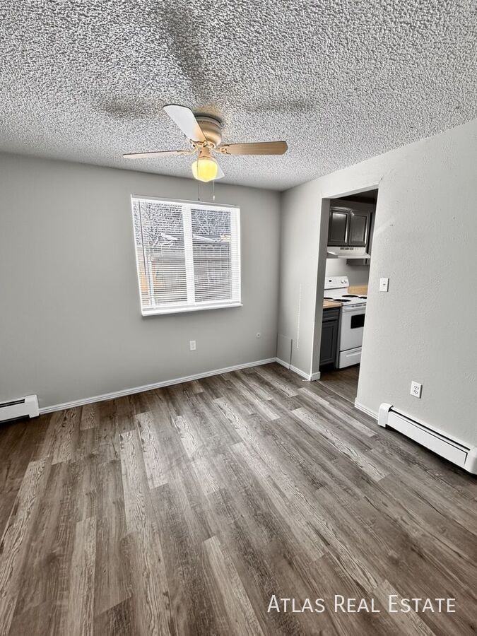 461 El Paso Blvd #E - Photo 4 of 25