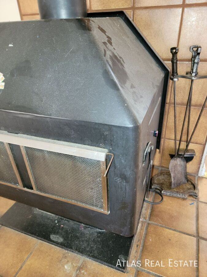 406 Columbia Rd - Photo 5 of 6