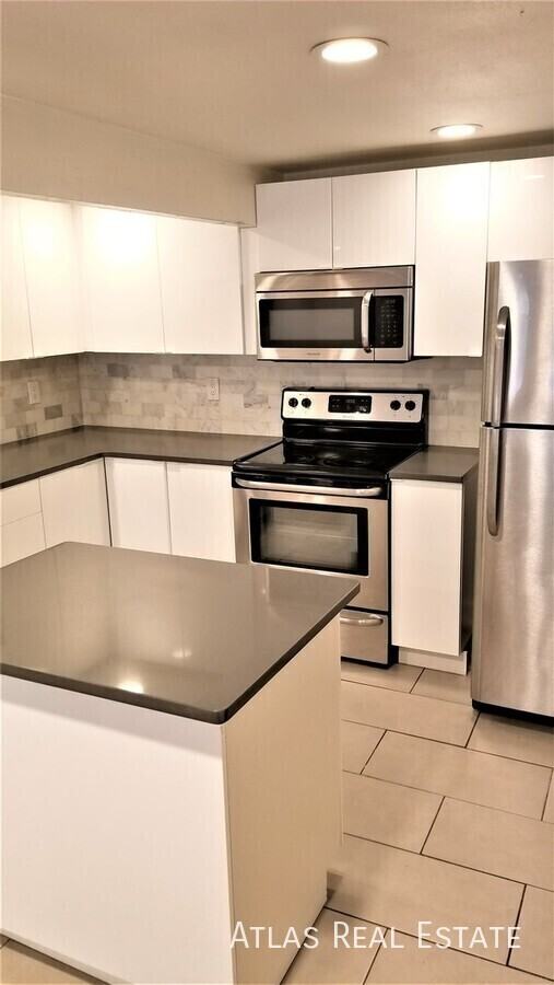 1568 Youngfield St #B - Photo 5 of 20