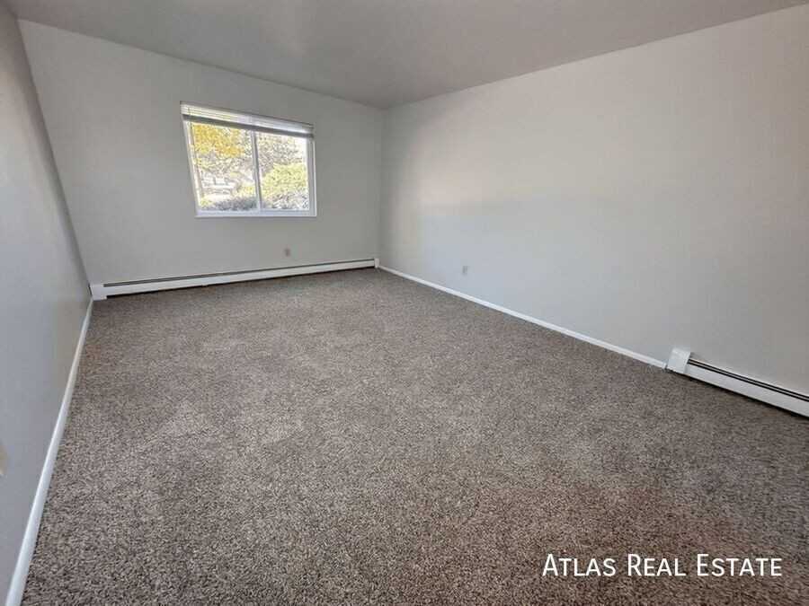 4357 N Chestnut St #203 - Photo 6 of 12