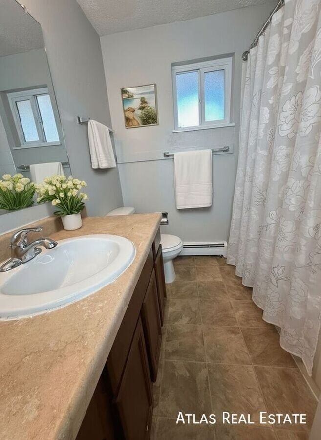 4357 N Chestnut St #203 - Photo 4 of 12