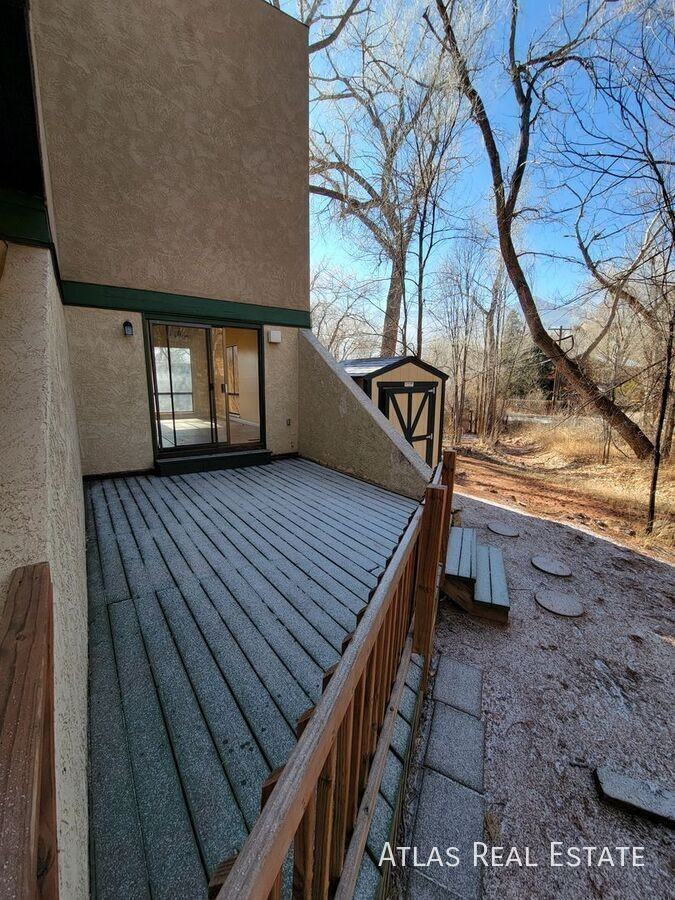 406 Columbia Rd #COPY - Photo 3 of 6