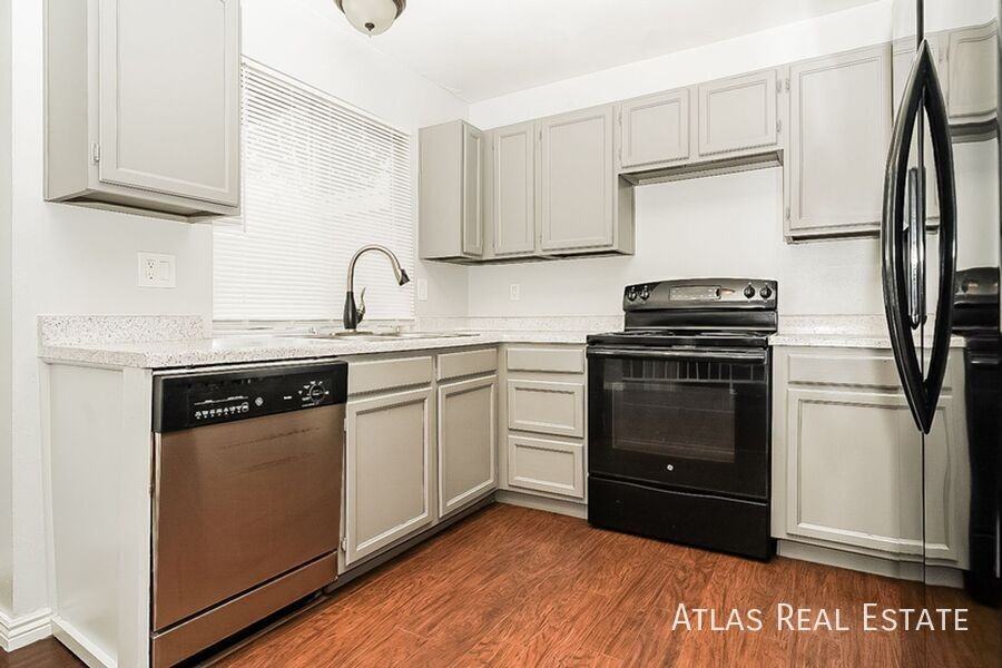 19779 E Dartmouth Ave - Photo 7 of 20