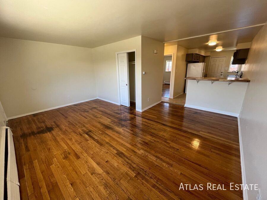 1755 Chester St #4 - Photo 5 of 10