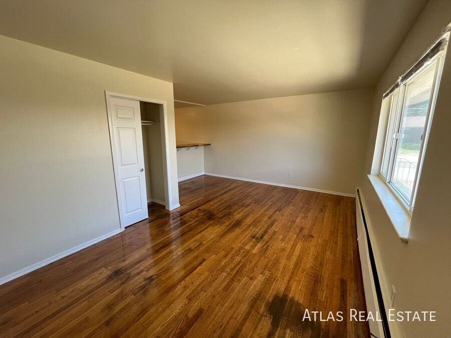 1755 Chester St #4 - Photo 6 of 10