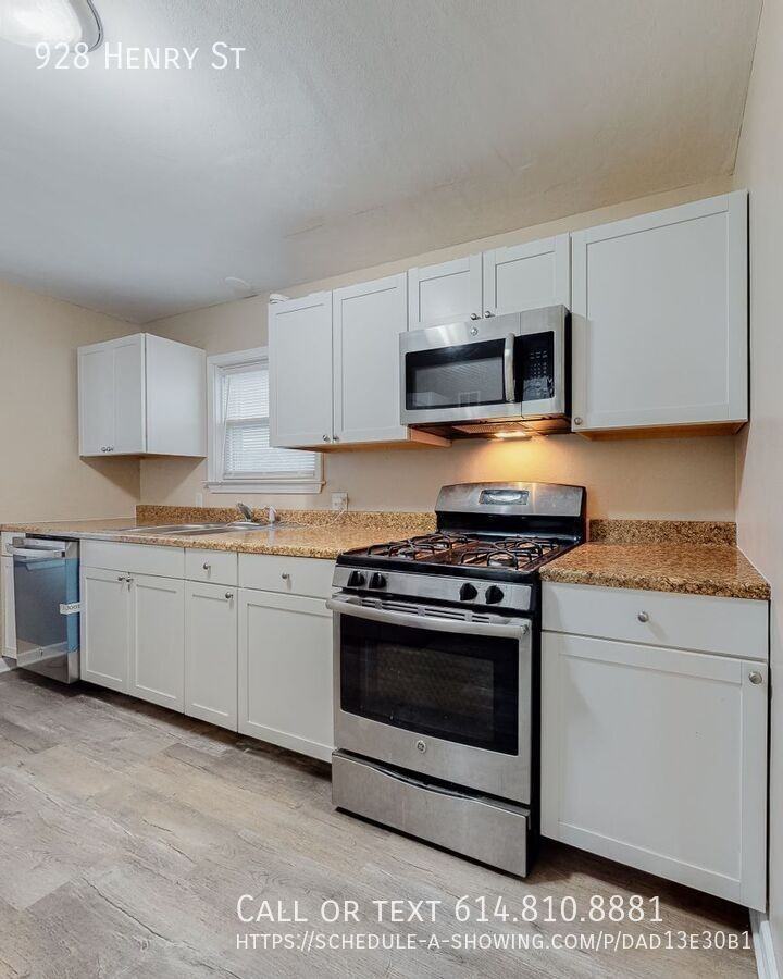 928 Henry St - Photo 6 of 24