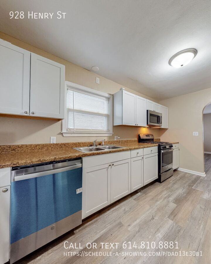 928 Henry St - Photo 7 of 24