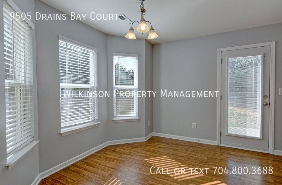 9505 Drains Bay Ct - Photo 4 of 27