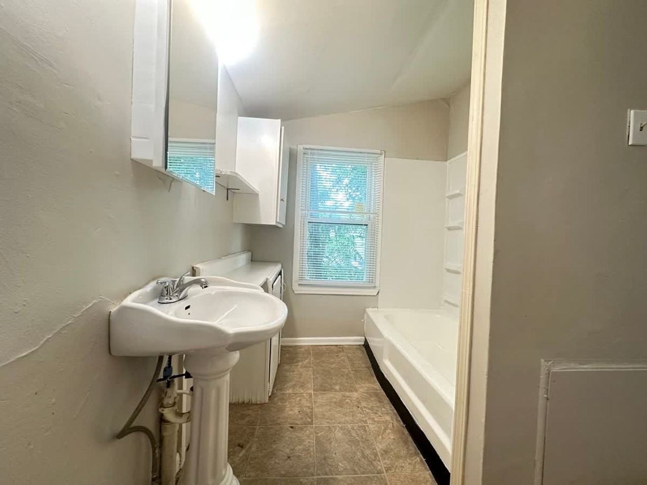 339 5th St #1 - Photo 6 of 9