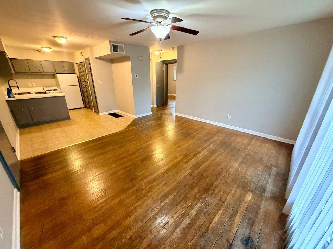 1556 Alexandria Dr #7BZ3 - Photo 3 of 10