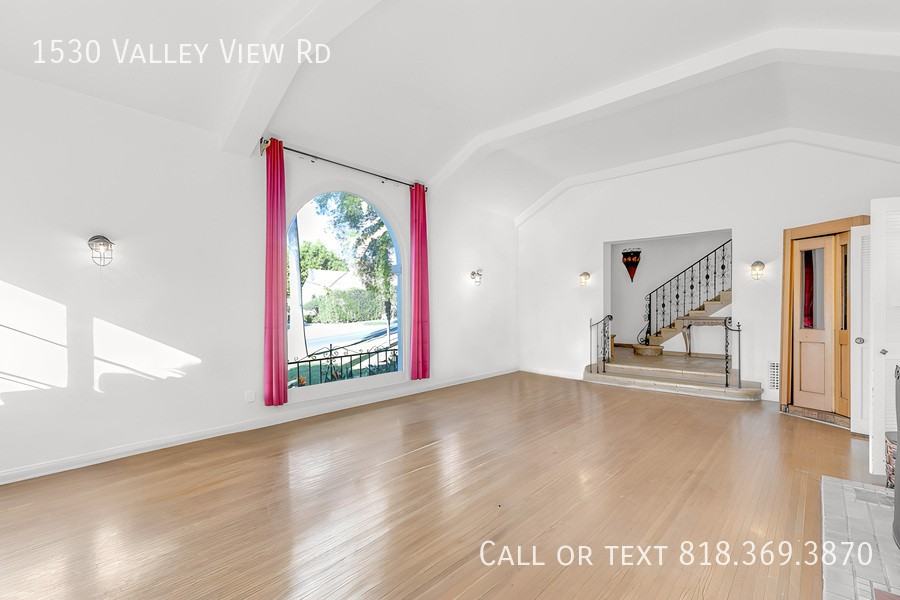 1530 Valley View Rd - Photo 5 of 50