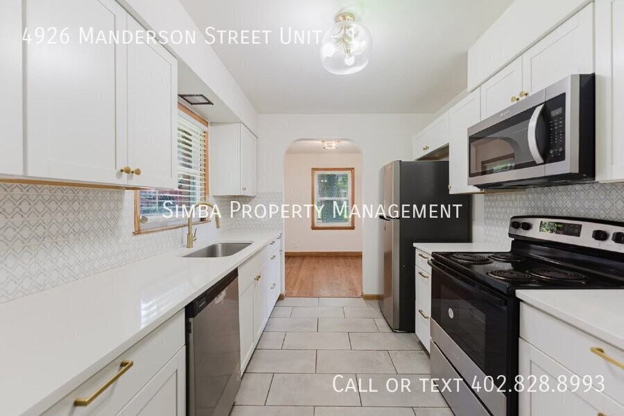 4926 Manderson St #1 - Photo 3 of 32