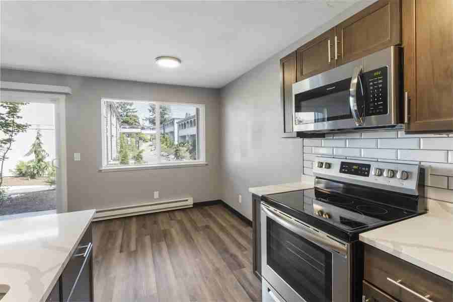 7654 40th St W #33 - Photo 4 of 50