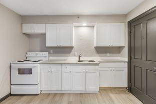 403 1/2 Garfield St S #17 - Photo 1 of 1