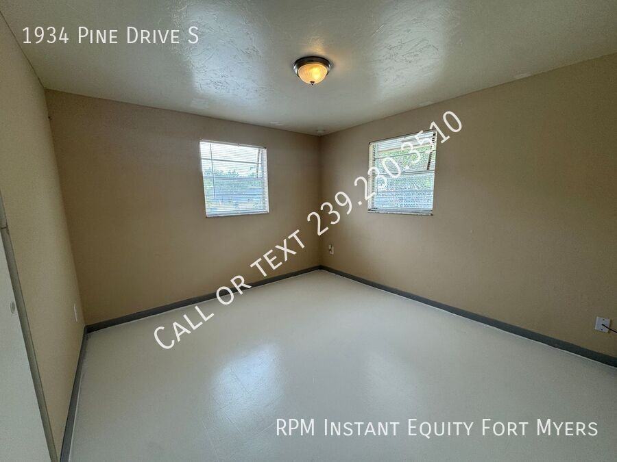 1934 S Pine Dr - Photo 7 of 14