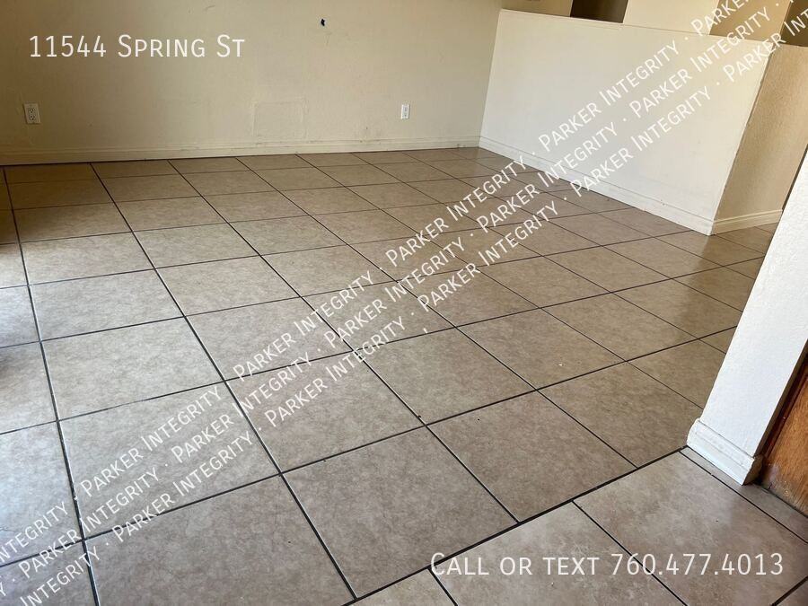 11544 Spring St - Photo 6 of 14