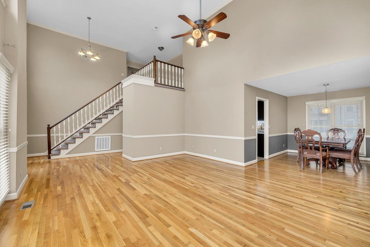 1625 Brandi Ln - Photo 4 of 13