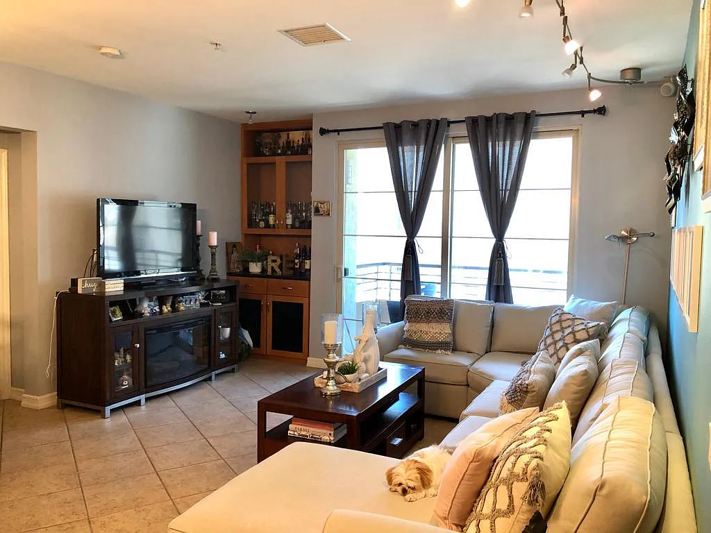 1480 Broadway #2501 - Photo 2 of 16