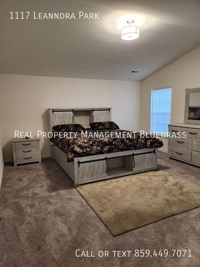 1117 Leanndra Park - Photo 6 of 25