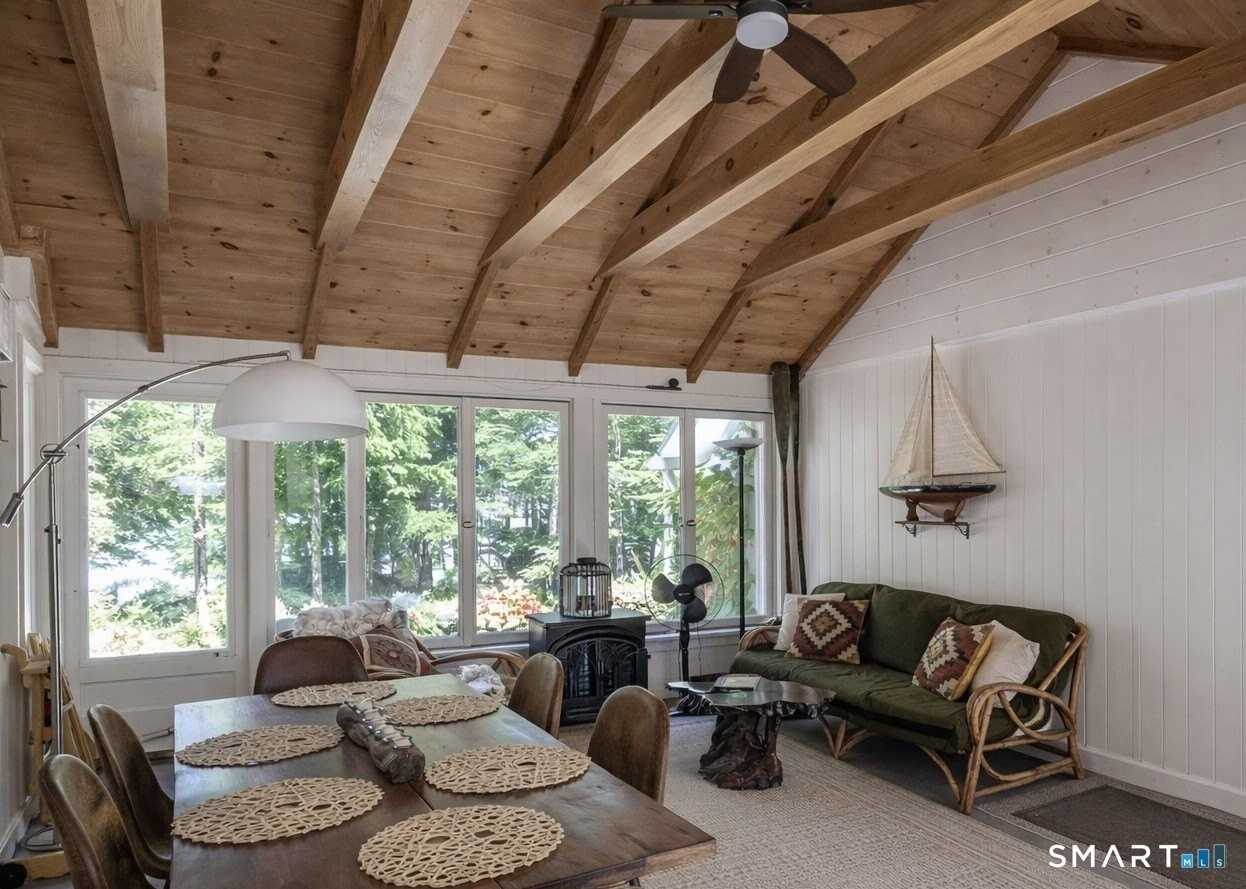 123 Interlaken Rd - Photo 7 of 14