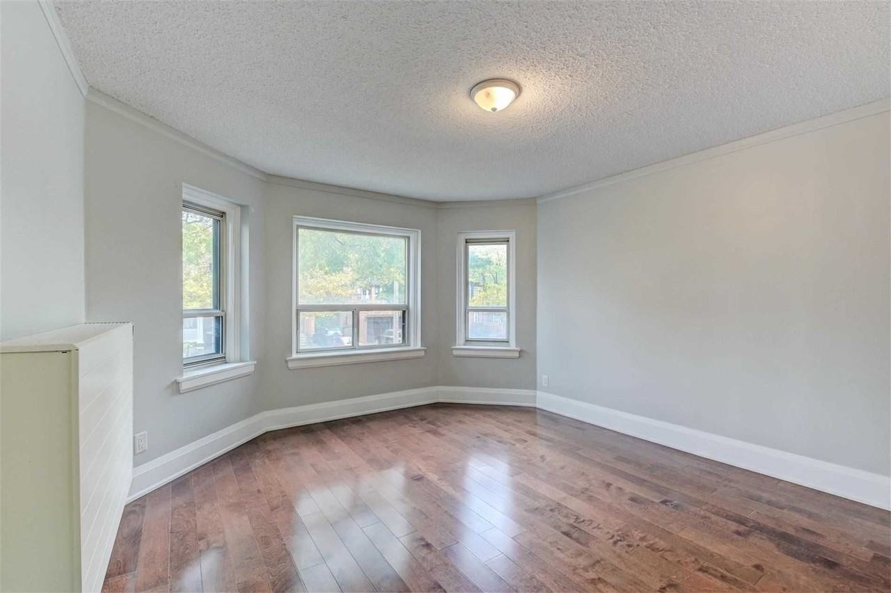 7 Walmsley Boulevard #400 - Photo 2 of 9