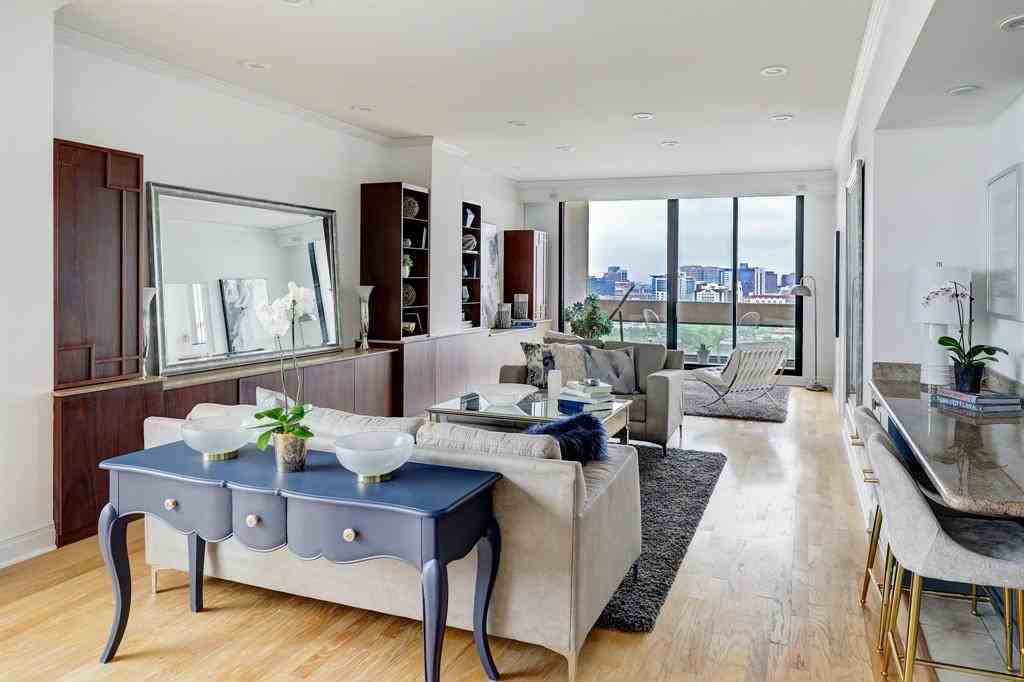 1111 Hermann Dr #654-3