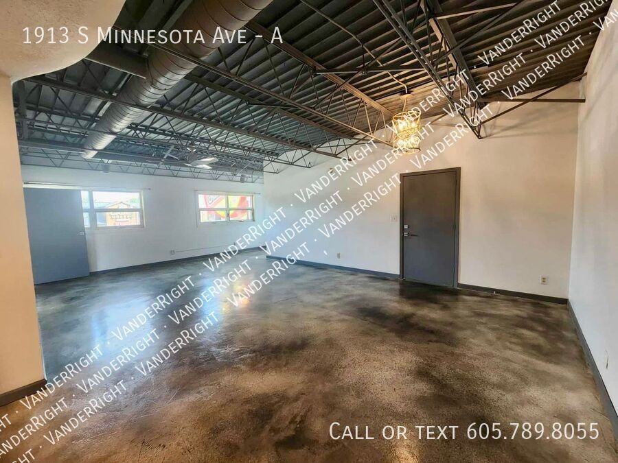 1913 S Minnesota Ave #A - Photo 6 of 20