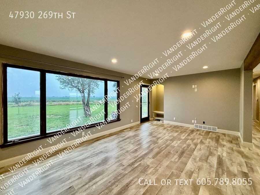 47930 269th St - Photo 2 of 27