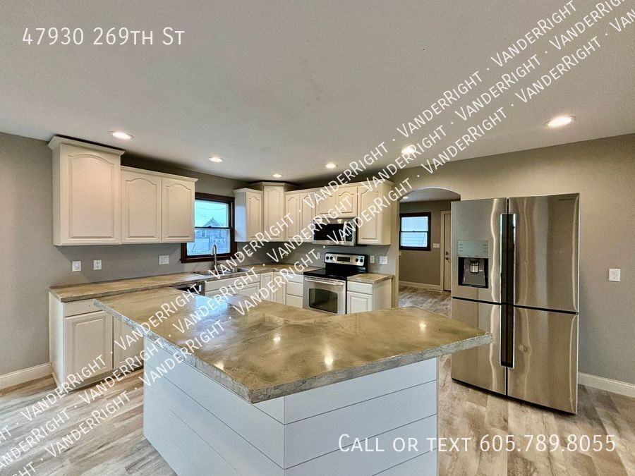 47930 269th St - Photo 6 of 27