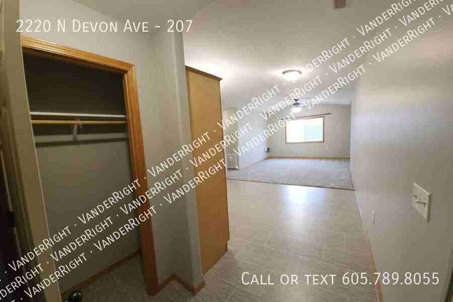 2220 N Devon Ave #207 - Photo 6 of 15