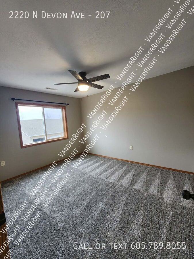 2220 N Devon Ave #207 - Photo 7 of 15