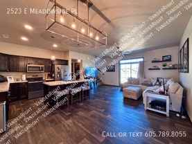 2523 E Meadowside Pl - Photo 1 of 1