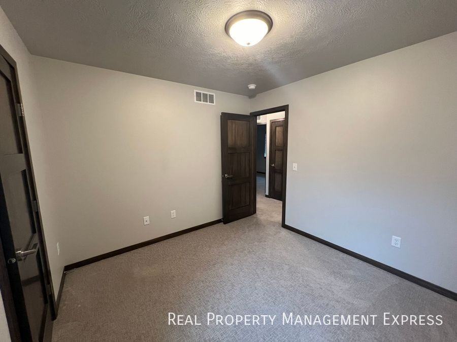 2415 E Copalis Pl - Photo 7 of 21