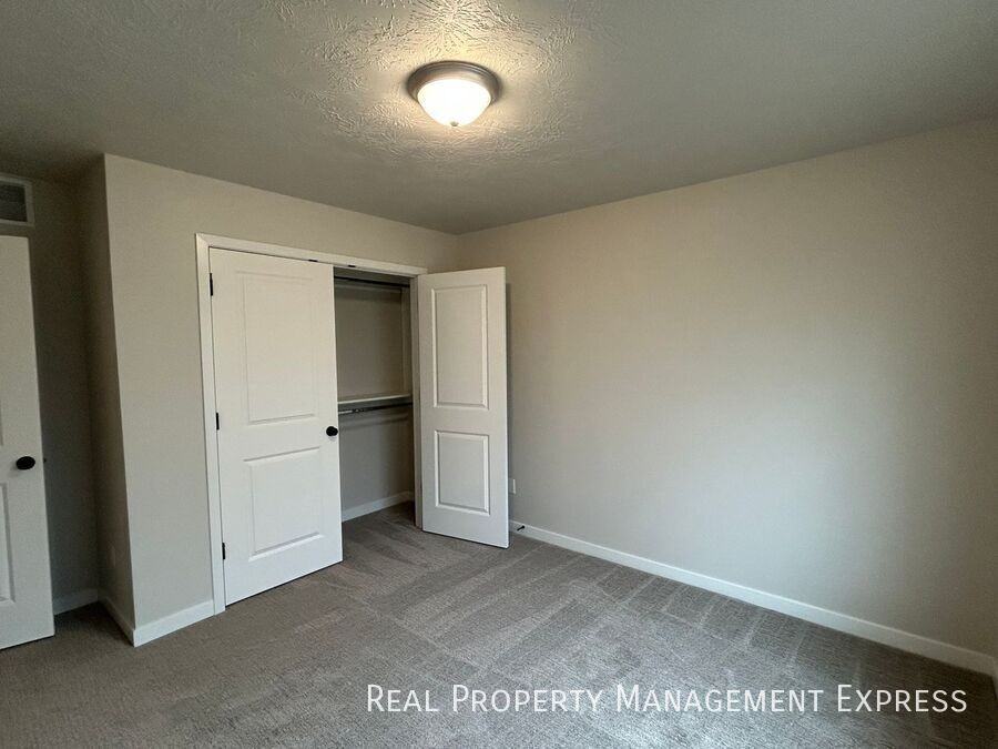 9652 W Tunis Dr - Photo 7 of 13