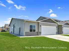 5400 S Dubuque Ave - Photo 1 of 1