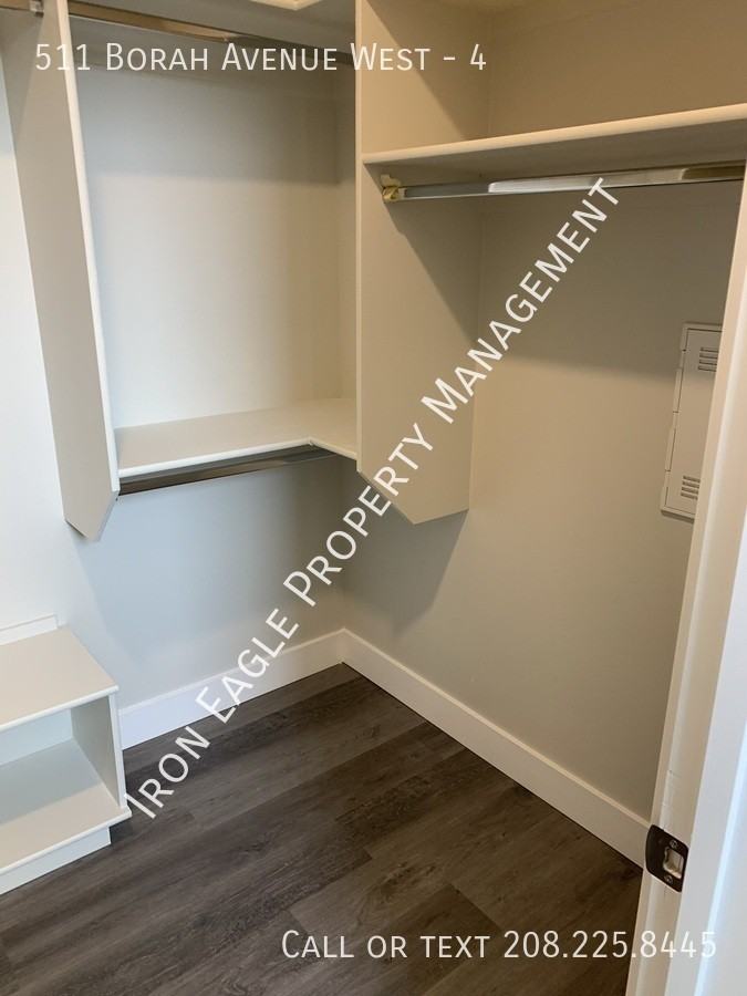 511 Borah Ave W - Photo 7 of 19