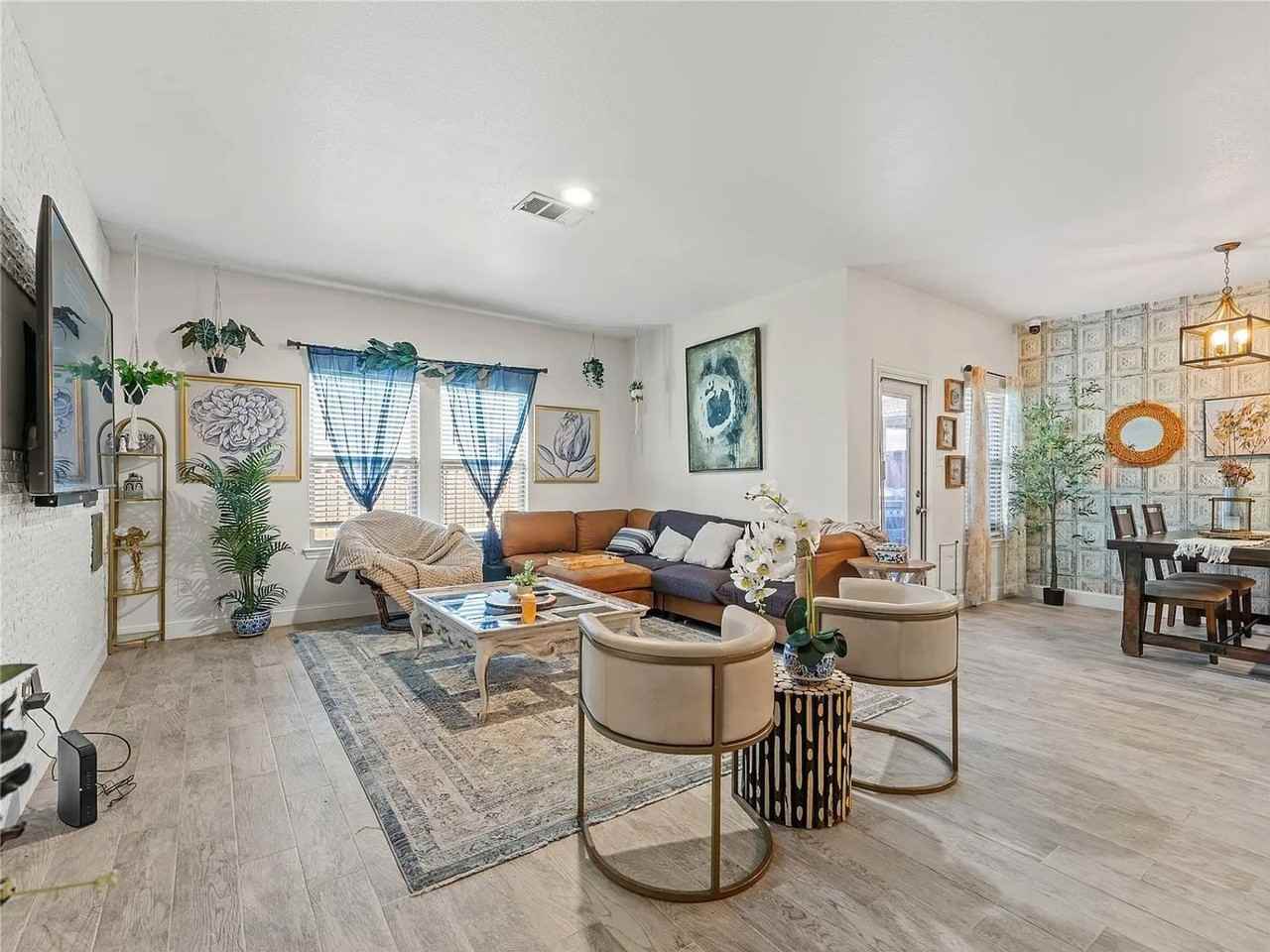 11321 Pecan Creek Dr - Photo 3 of 11