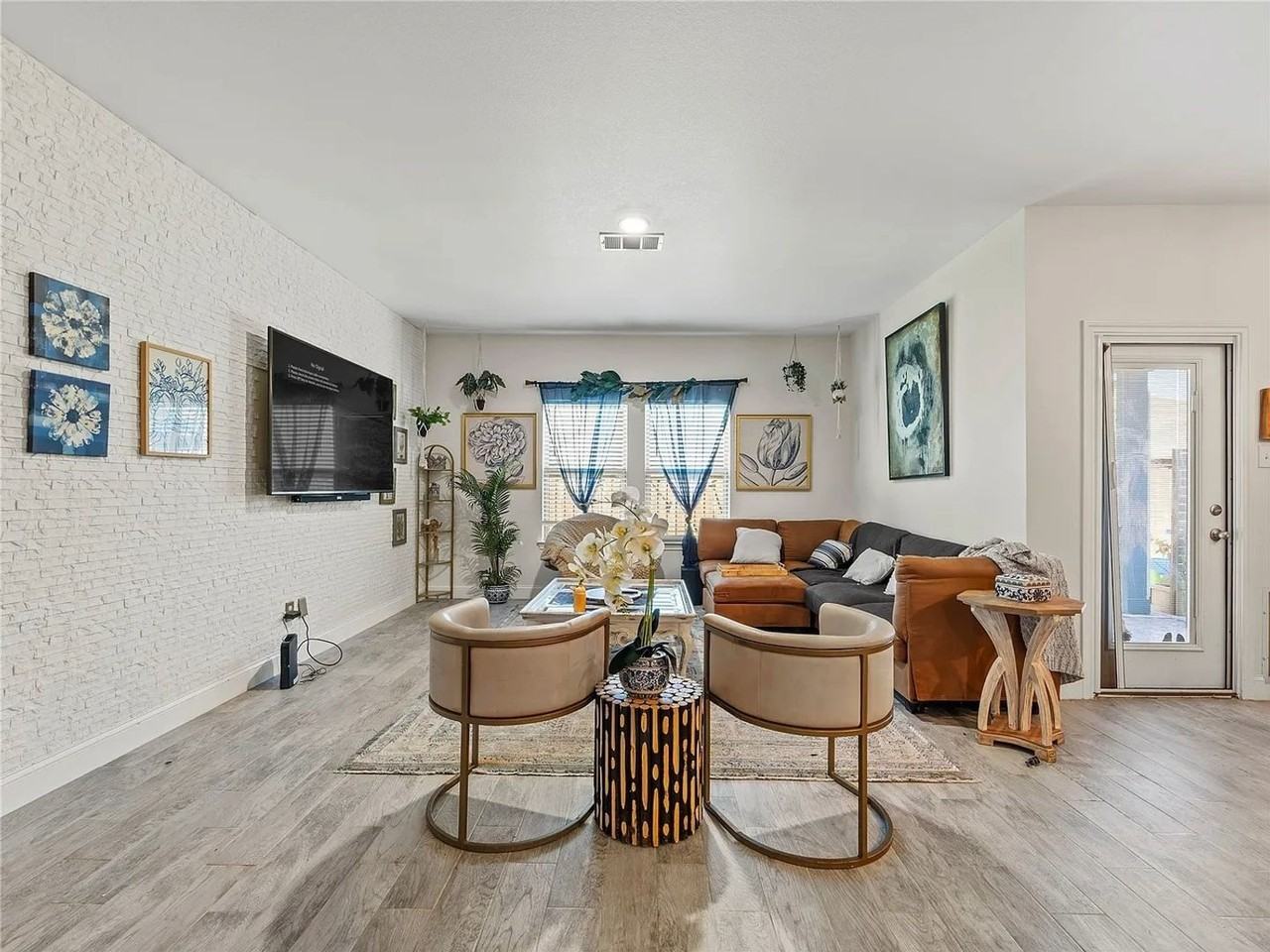11321 Pecan Creek Dr - Photo 5 of 11