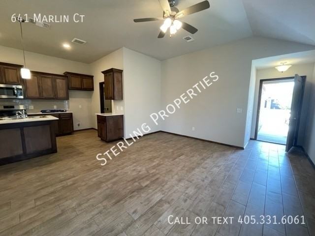 641 Marlin Ct - Photo 3 of 50