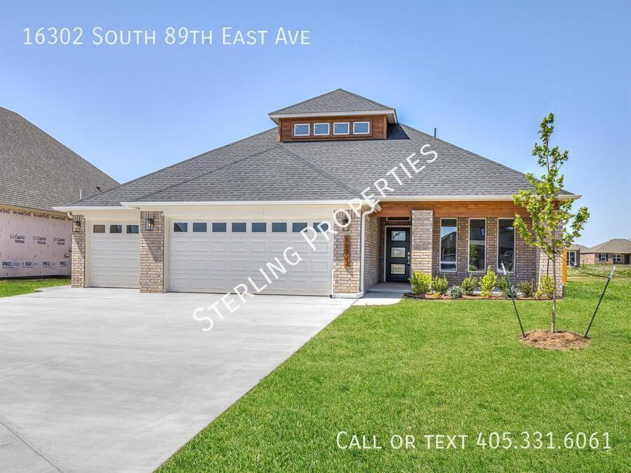 16302 S 89th East Ave - Photo 2 of 50