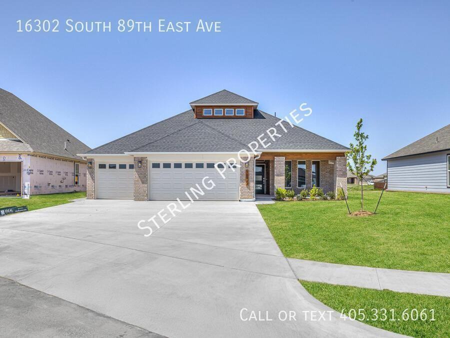 16302 S 89th East Ave - Photo 3 of 50