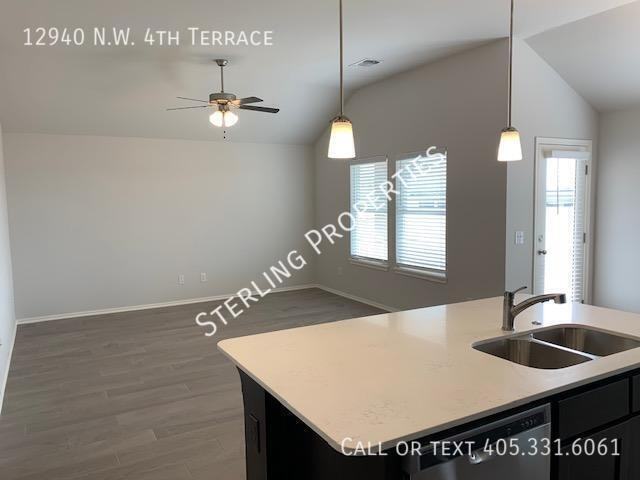 12940 Nw 4th Ter - Photo 7 of 33