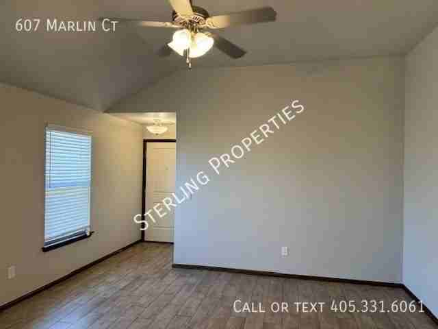607 Marlin Ct - Photo 3 of 33