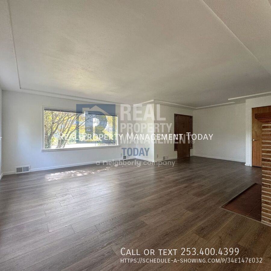 2021 E 72nd St - Photo 5 of 18