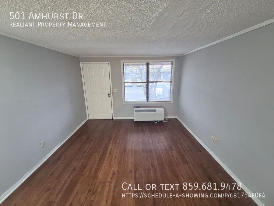 501 Amhurst Dr - Photo 3 of 8