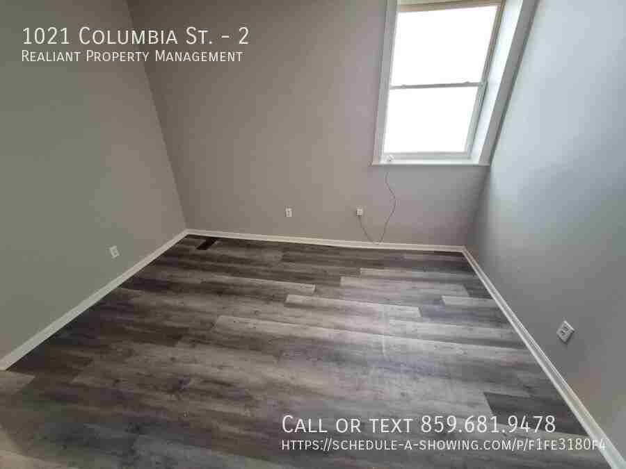 1021 Columbia St #2 - Photo 5 of 12