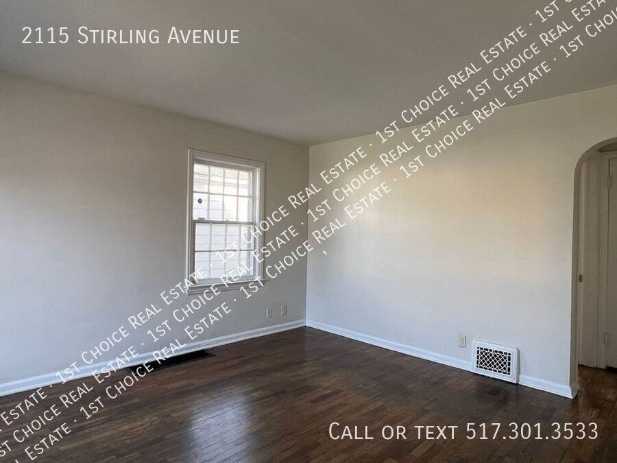 2115 Stirling Ave - Photo 3 of 14