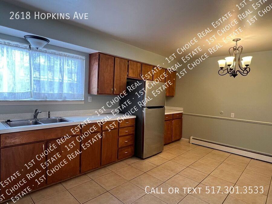 2618 Hopkins Ave - Photo 6 of 17