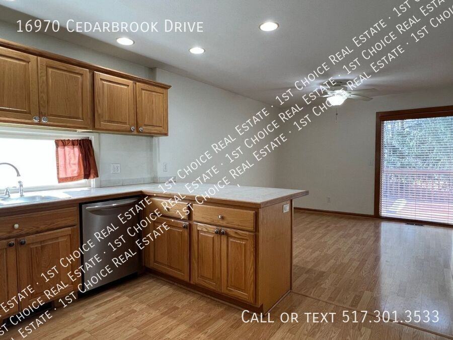 16970 Cedarbrook Dr - Photo 7 of 26